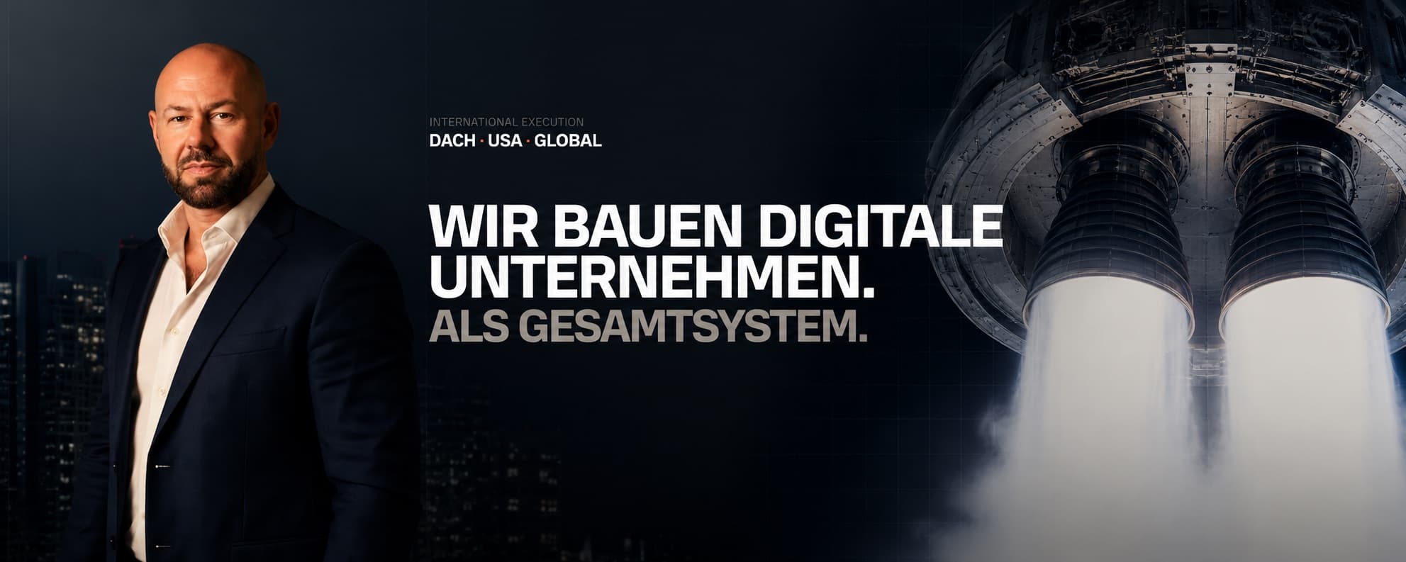 Manuel Horn vor einer nächtlichen Skyline und einem Raketentriebwerk